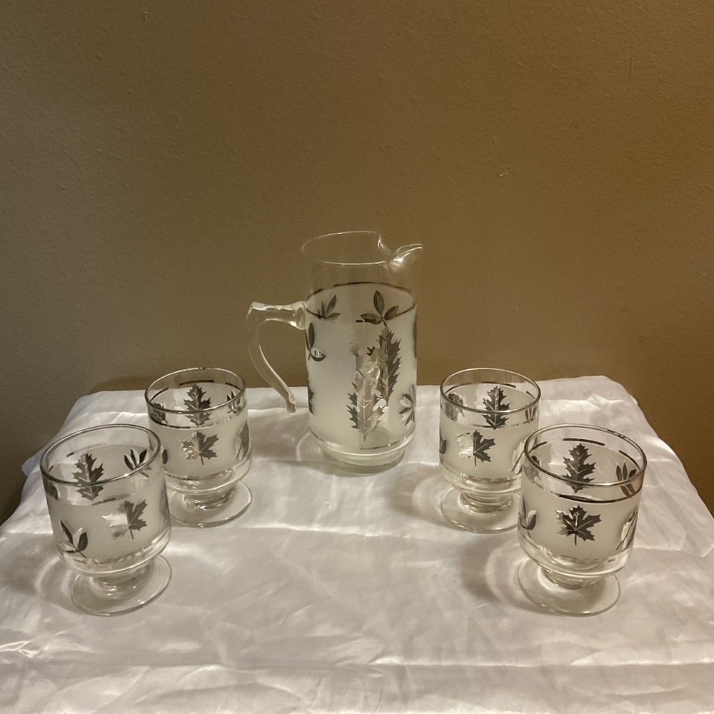 Vintage MCM Libbey Frosted Etched Gold Leaf Pitcher and Four Stem Bar Glasses